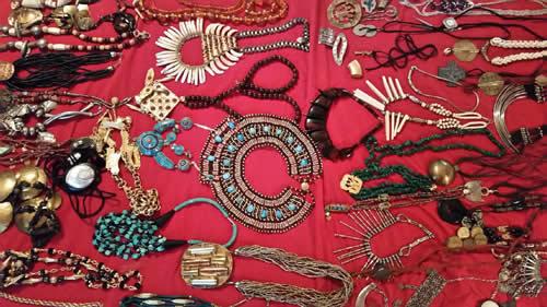 The sale of jewelry in the collection of the late Nancy Delaney will benefit two scholarships at SFA.