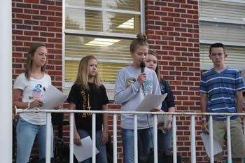 Pictured are (left to right) Caroline Scull, Kristen Orsak, Taylor Burch, Makayla Mayo, and Tyler Herndon welcomed the group and shared the background of the event.