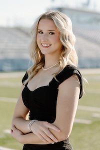 Alaina Dean - Sophomore